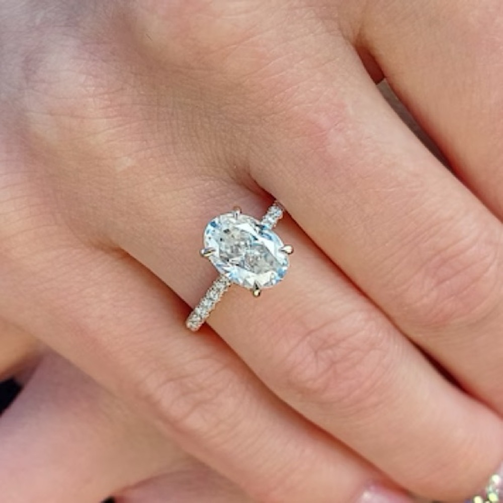 Oval Cut Engagement Ring 2.5 CT Moissanite Forever One Size 6 White Gold